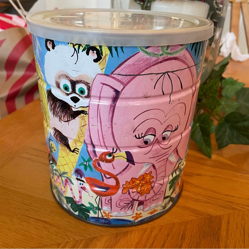 Vintage Folgers Jungle Animals Safari Coffee Tin Can with Plastic Lid